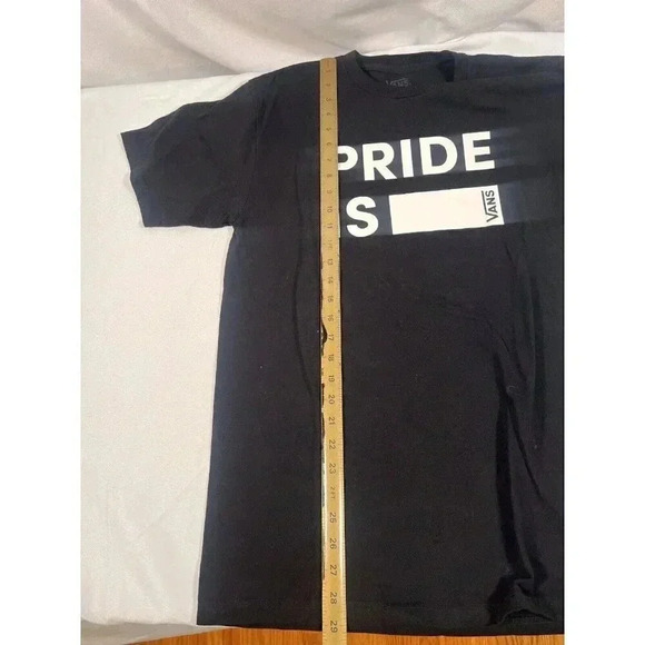Vans Shirt Men's Medium New Pride Is Love Black Graphic Tee NWOT - Picture 4 of 7
